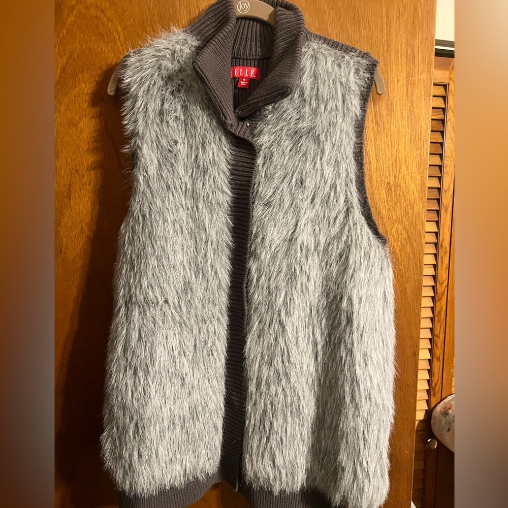 Faux fur sweater vest with snap buttons
